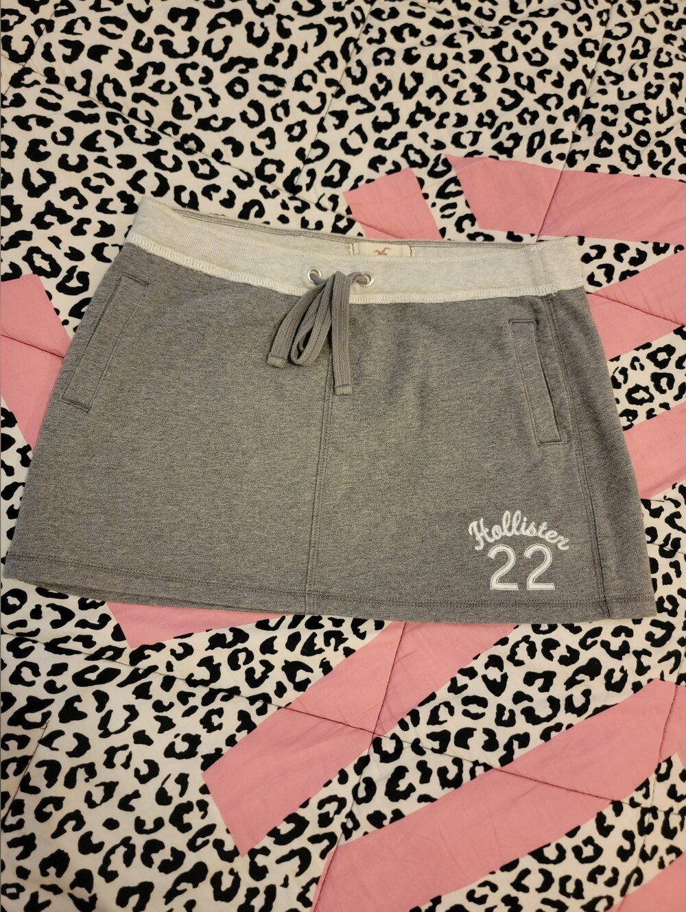 2000s Vintage Hollister Gray Cotton Mini Skirt
